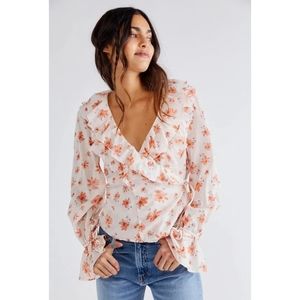 NWT FREE PEOPLE AMANDA RUFFLE WRAP TOP IN IVORY COMBO SIZE S